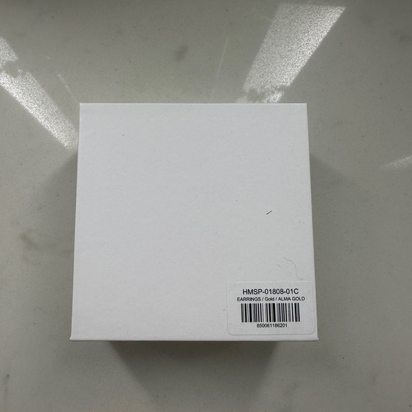 Heaven Mayhem Alma Gold Earrings - Picture 4 of 4